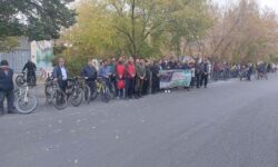 همایش بزرگ دوچرخه سواری به مناسبت هفته تربیت بدنی در گوگان برگزار شد