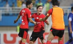 هفته دوازدهم رقابتهای فوتبال لیگ برتر باشگاههای کشور با پیروزی تراکتور آغاز شد