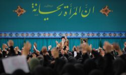 دیدار هزاران نفر از زنان و دختران با رهبر انقلاب