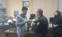 تکریم کارمندان حوزه قضایی و فرمانده انتظامی بخش گوگان به مناسبت گرامیداشت روز مرد و مقام پدر