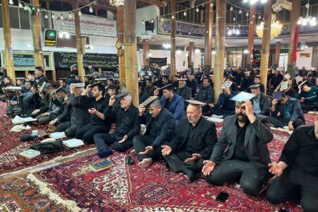 ندای «الهی العفو» در شب بیست و سوم رمضان در مساجد گوگان/ غوغای عاشقی در مساجد گوگان