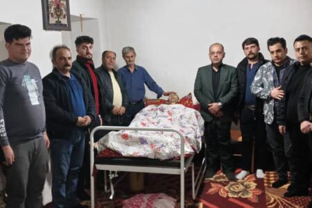 جوانان هیئت سیدالشهدا علیه السلام گوگان از رسول عباسی عیادت کردند