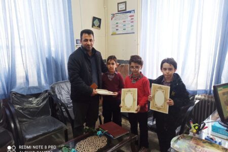 درختانی که با دستان کوچک و از دل‌های بزرگ جوانه خواهند زد/ شهردار گوگان پاسدار حرکت سبز دانش‌آموزان مدرسه شهید برادران این شهر شد