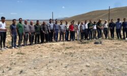 آمادهسازی میدان دومین همایش بزرگ گوگان سوارکاری با حضور مسئولان و اسبداران