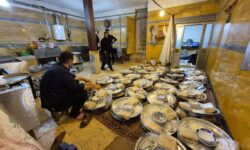 عطر نذری و طعم عشق در کوچه‌پس‌کوچه‌های منطقه گوگان