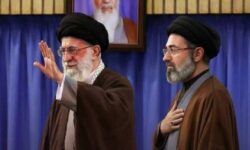 آیت‌الله سیدمجتبی حسینی خامنه‌ای سومین رهبر انقلاب اسلامی شد